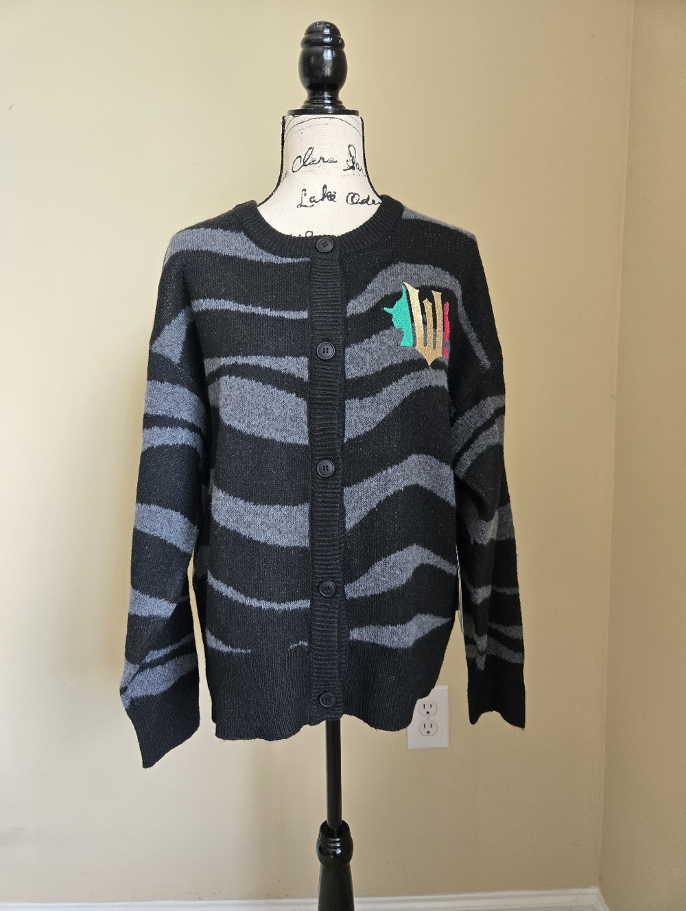 Wicked Paul Tazewell Cardigan Womens XL gray Zebra Button Front